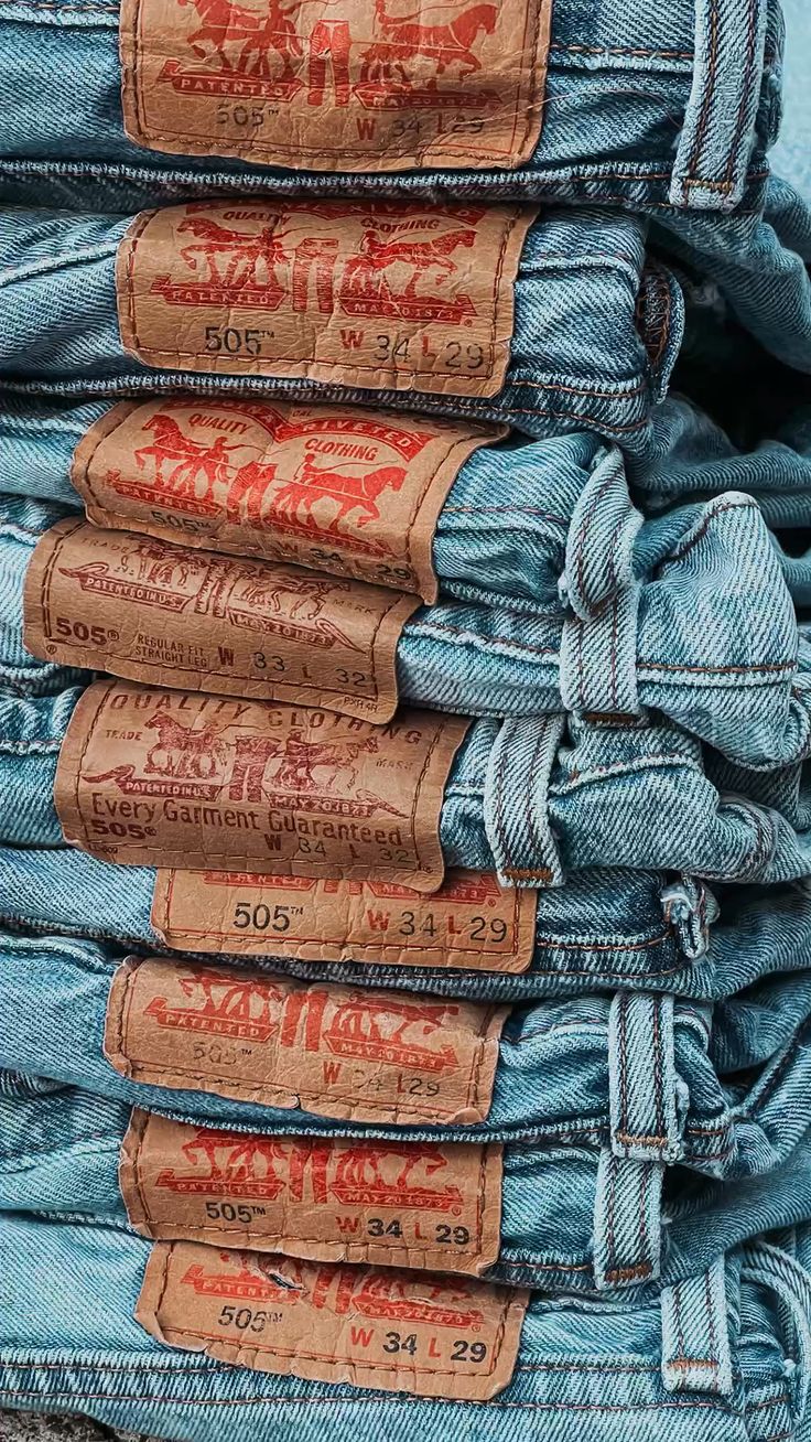 Levis